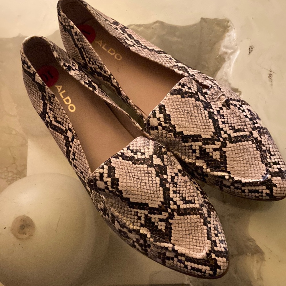 Aldo flat shoes